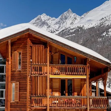 شقة Sleeps 6 Wifi زيرمات